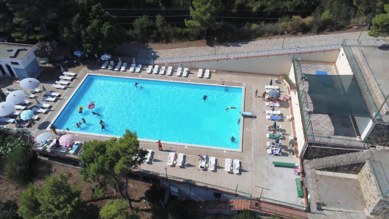 Camping & Village Rais Gerbi Pollina Esterno foto