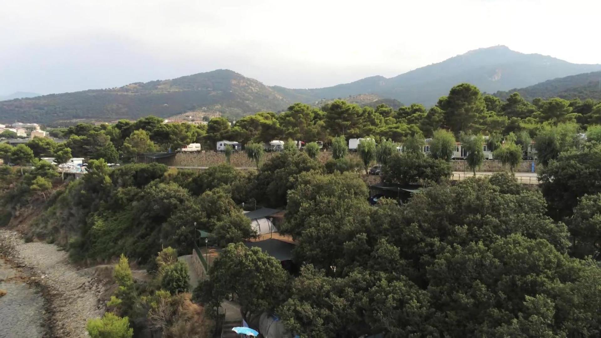 Camping & Village Rais Gerbi Pollina Esterno foto