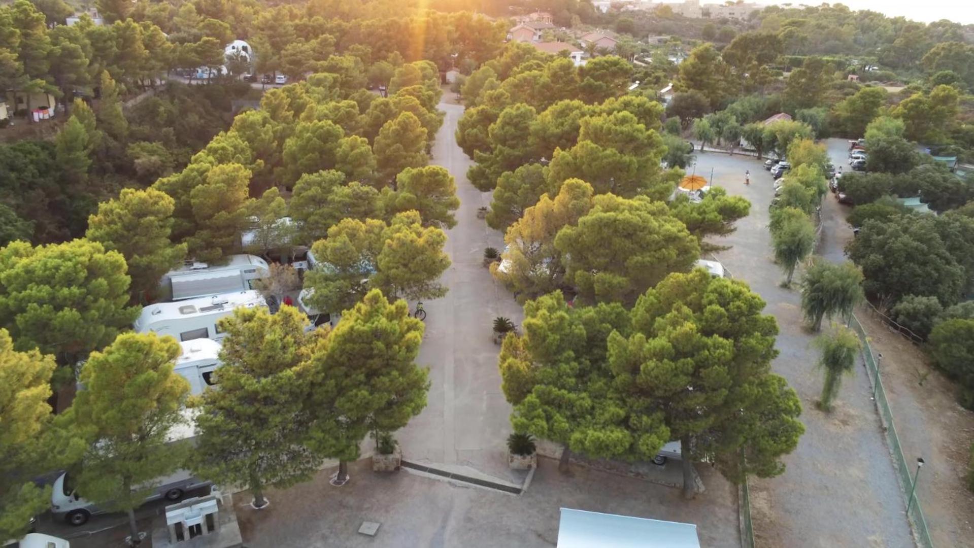Camping & Village Rais Gerbi Pollina Esterno foto