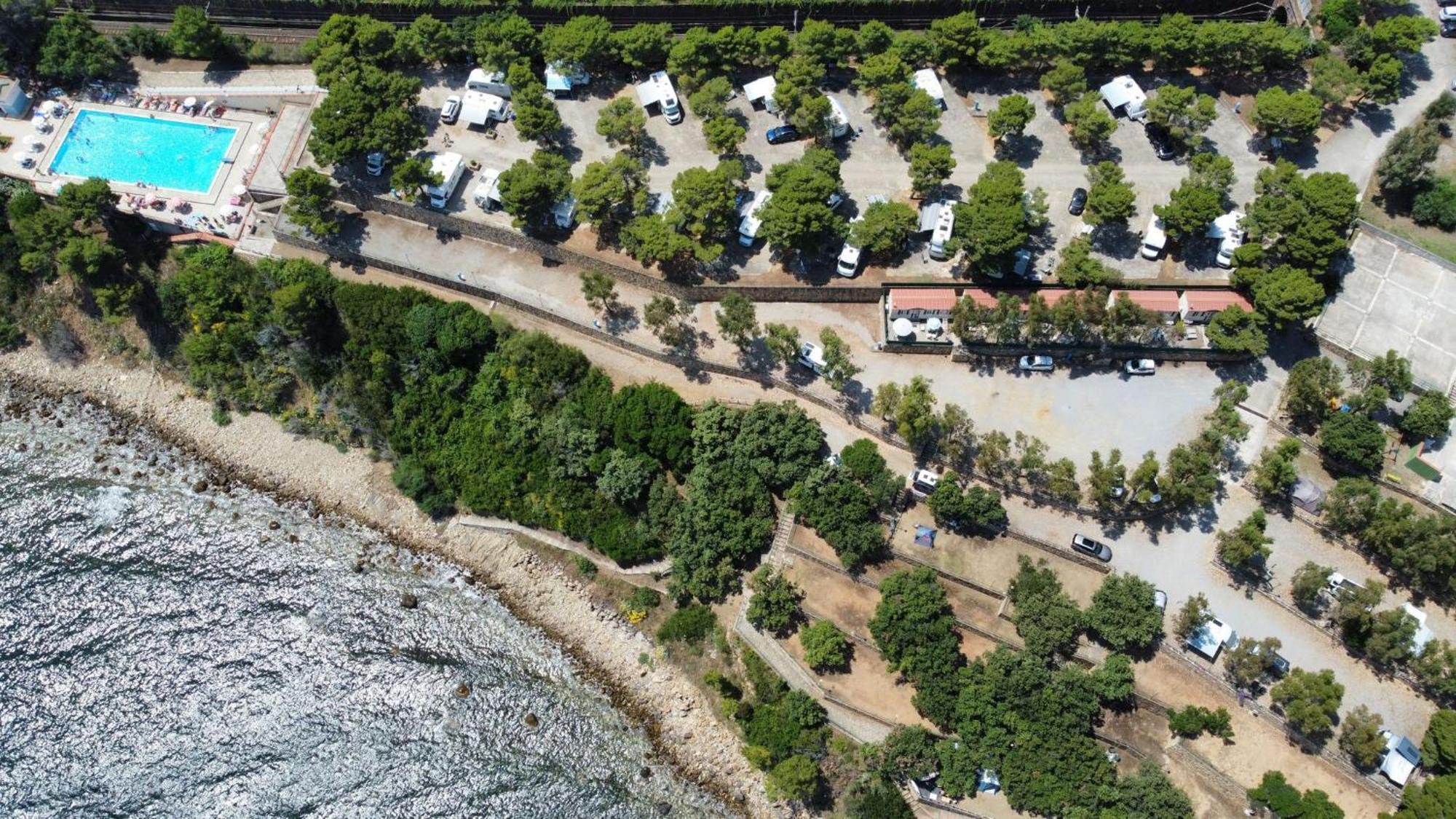 Camping & Village Rais Gerbi Pollina Esterno foto