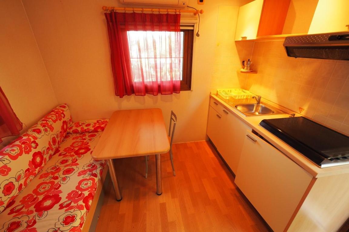 Camping & Village Rais Gerbi Pollina Esterno foto