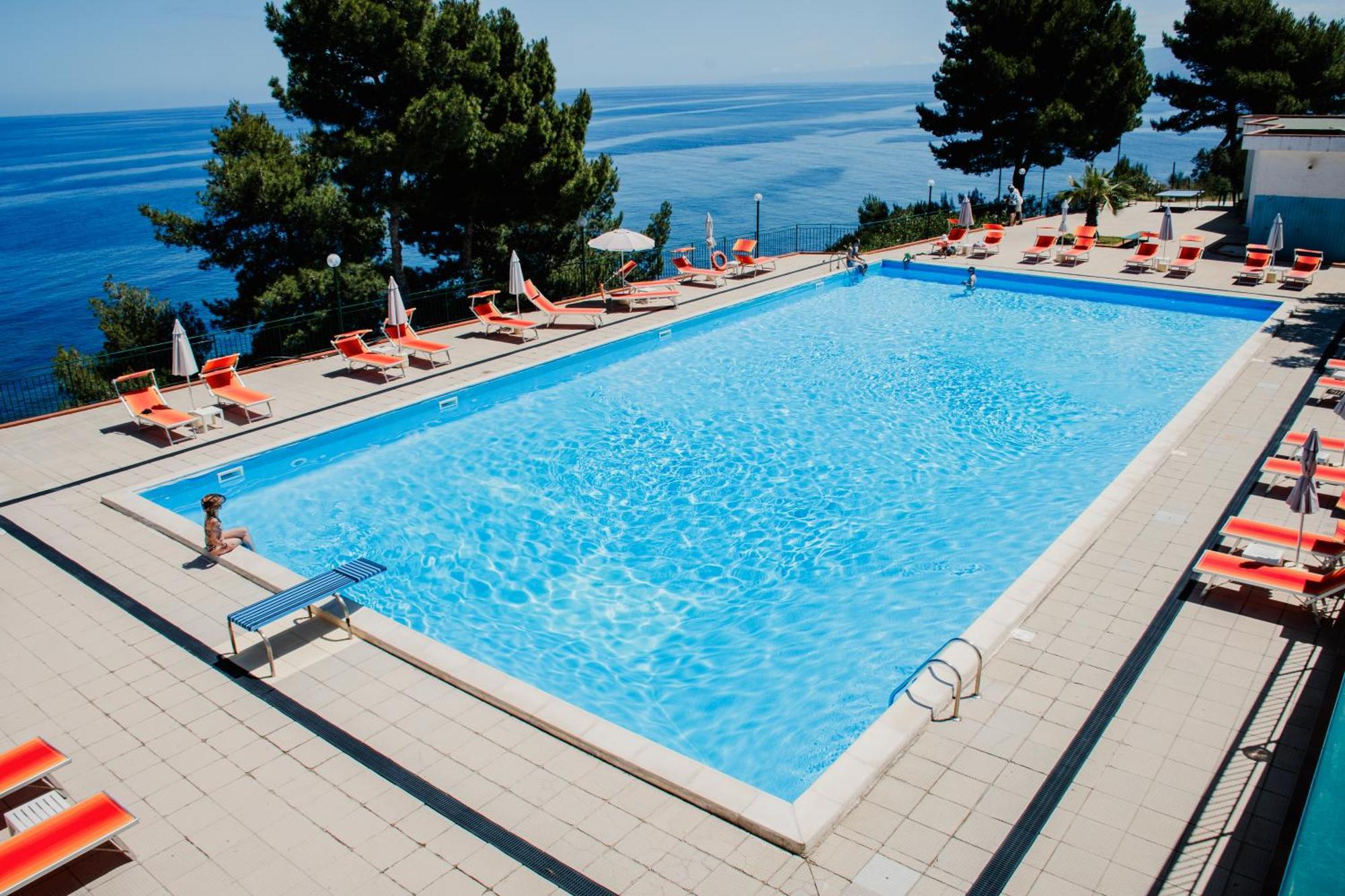 Camping & Village Rais Gerbi Pollina Esterno foto