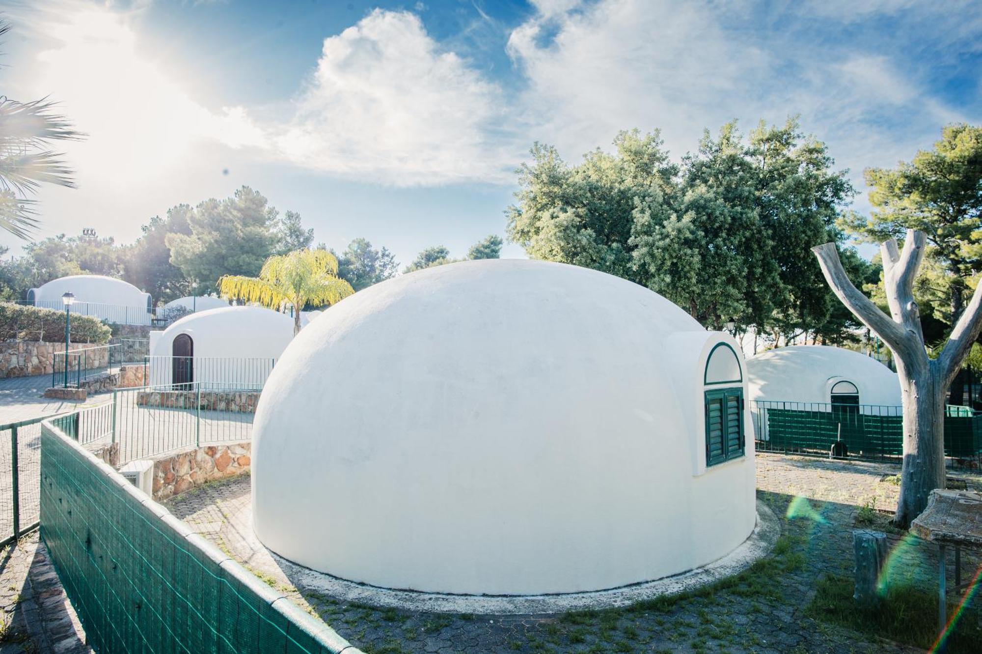Camping & Village Rais Gerbi Pollina Esterno foto