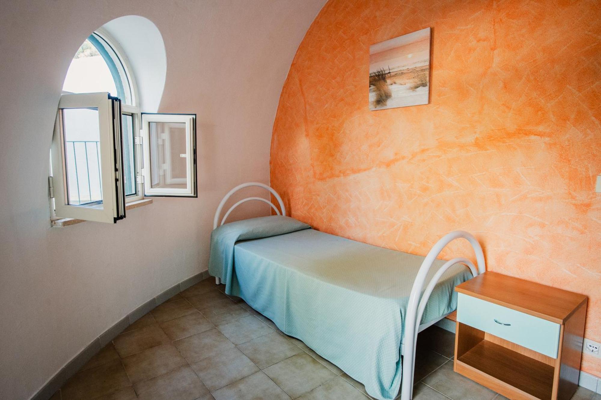 Camping & Village Rais Gerbi Pollina Esterno foto