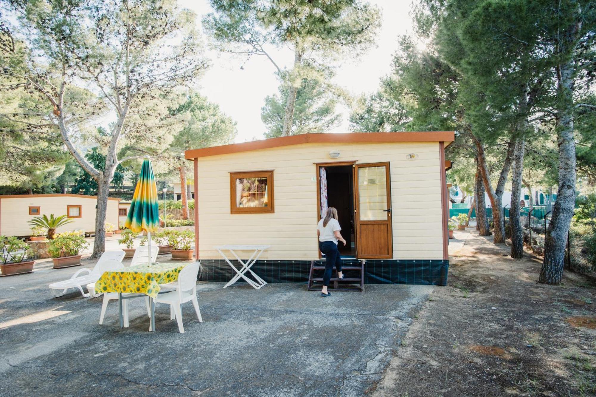 Camping & Village Rais Gerbi Pollina Esterno foto