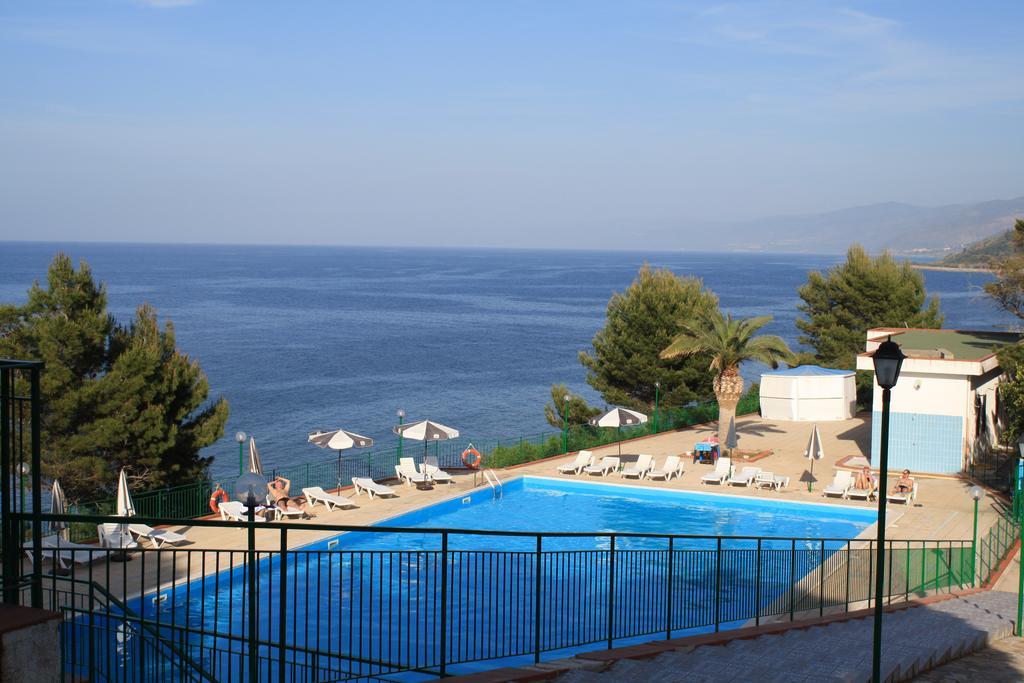 Camping & Village Rais Gerbi Pollina Esterno foto