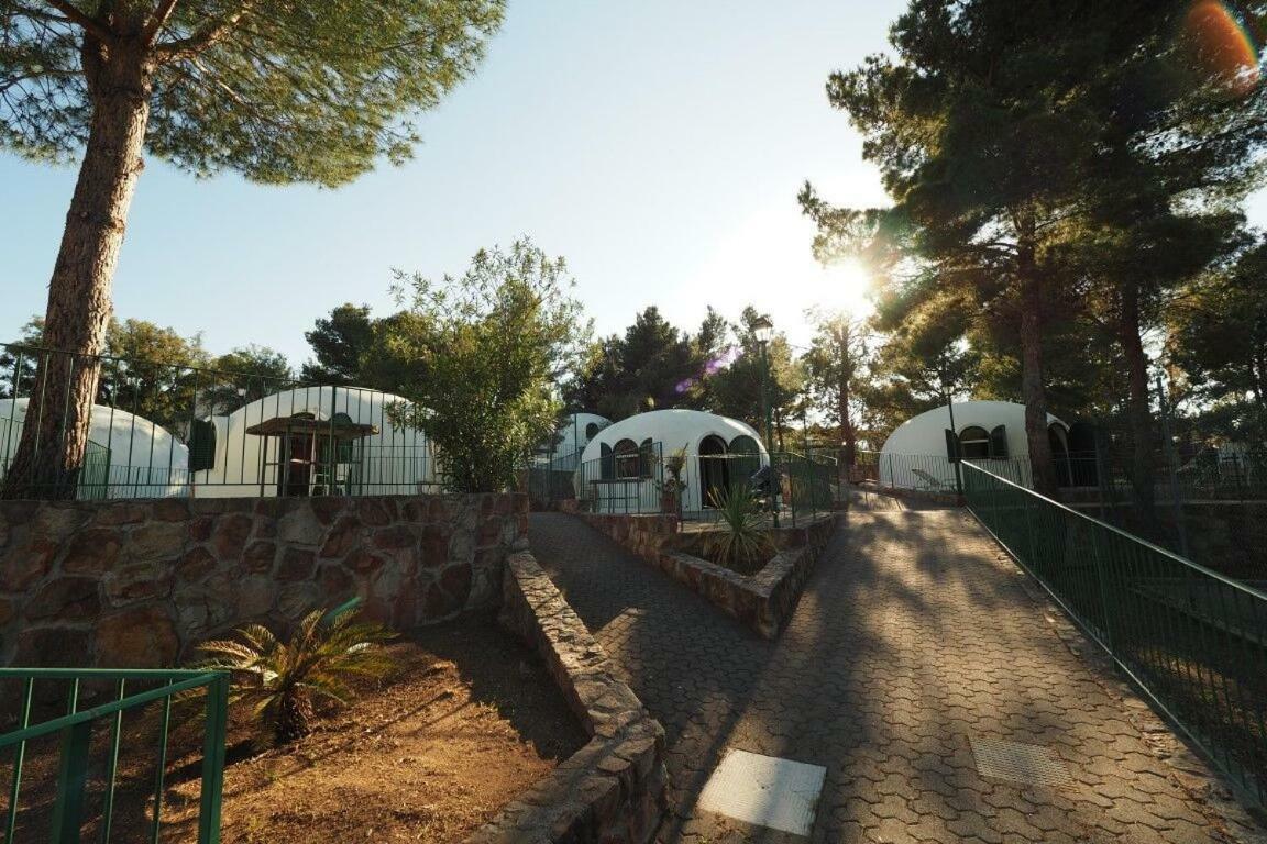 Camping & Village Rais Gerbi Pollina Esterno foto