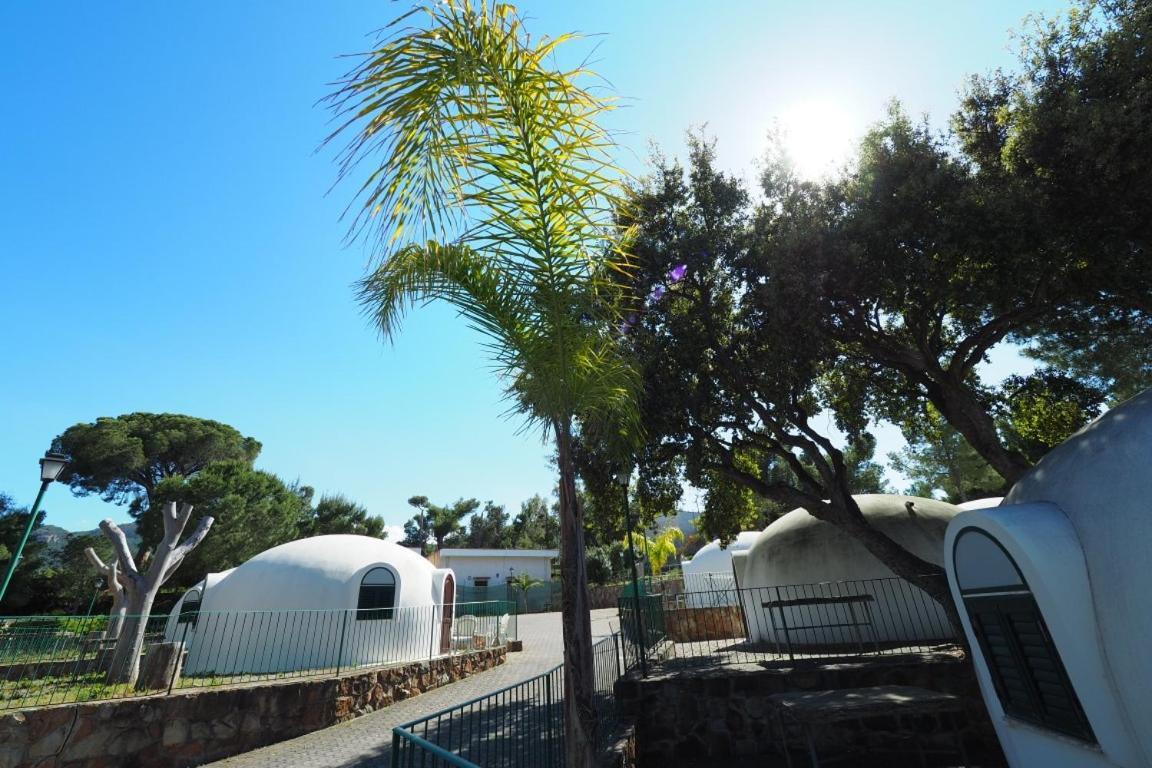 Camping & Village Rais Gerbi Pollina Esterno foto